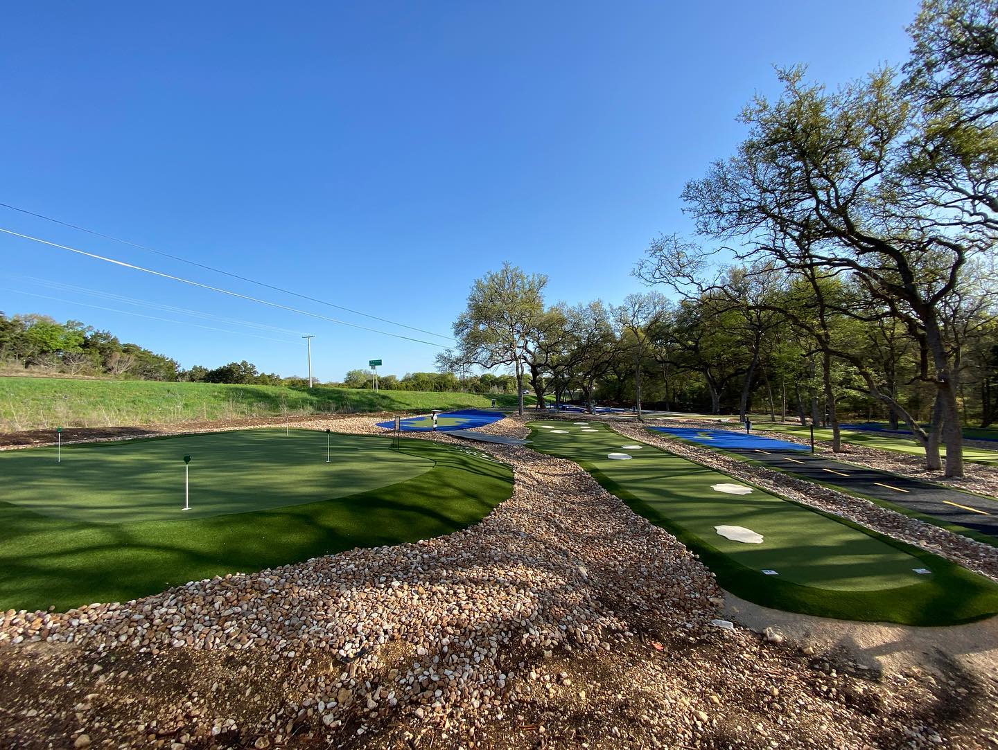 Memorial mini golf lanes